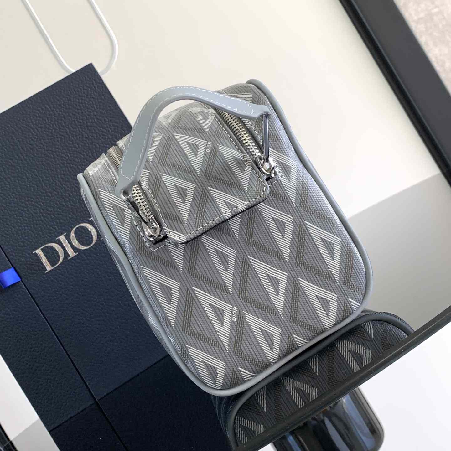 Dior Toiletry Bag - EUR FASHION