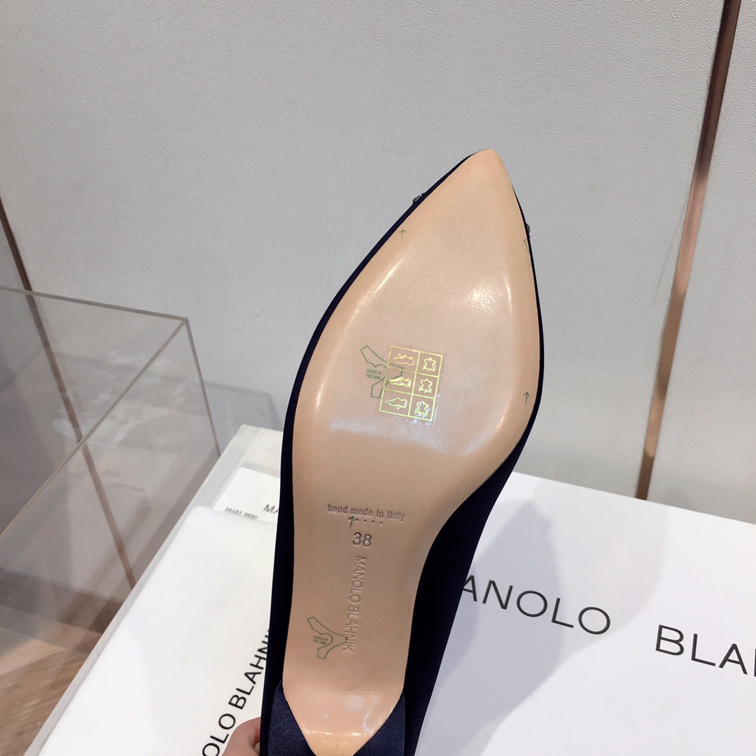 Manolo Blahnik 95mm Hangisi Pumps - EUR FASHION