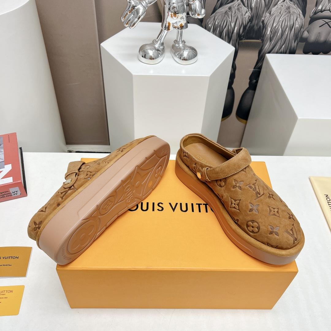 Louis Vuitton Aspen Platform Clog          1ACHWJ - EUR FASHION