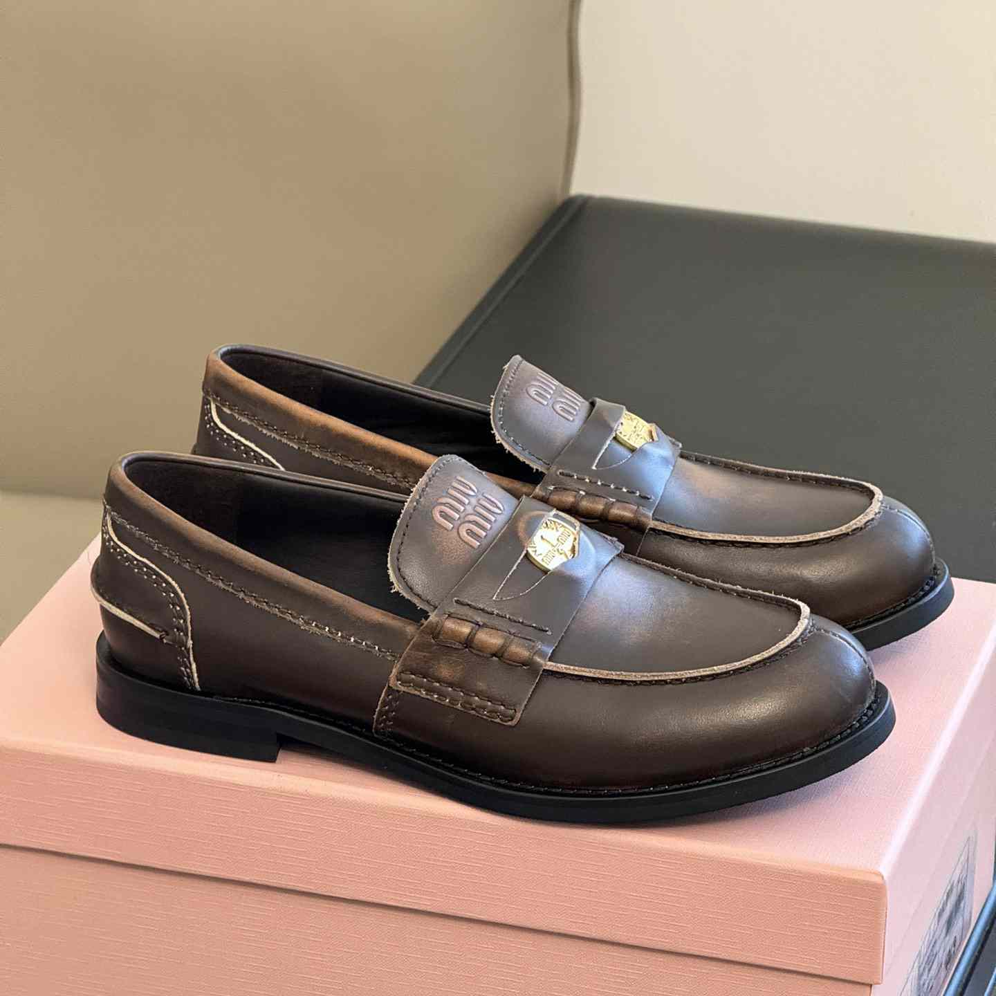 Miu Miu Vintage-effect Leather Penny Loafers - EUR FASHION