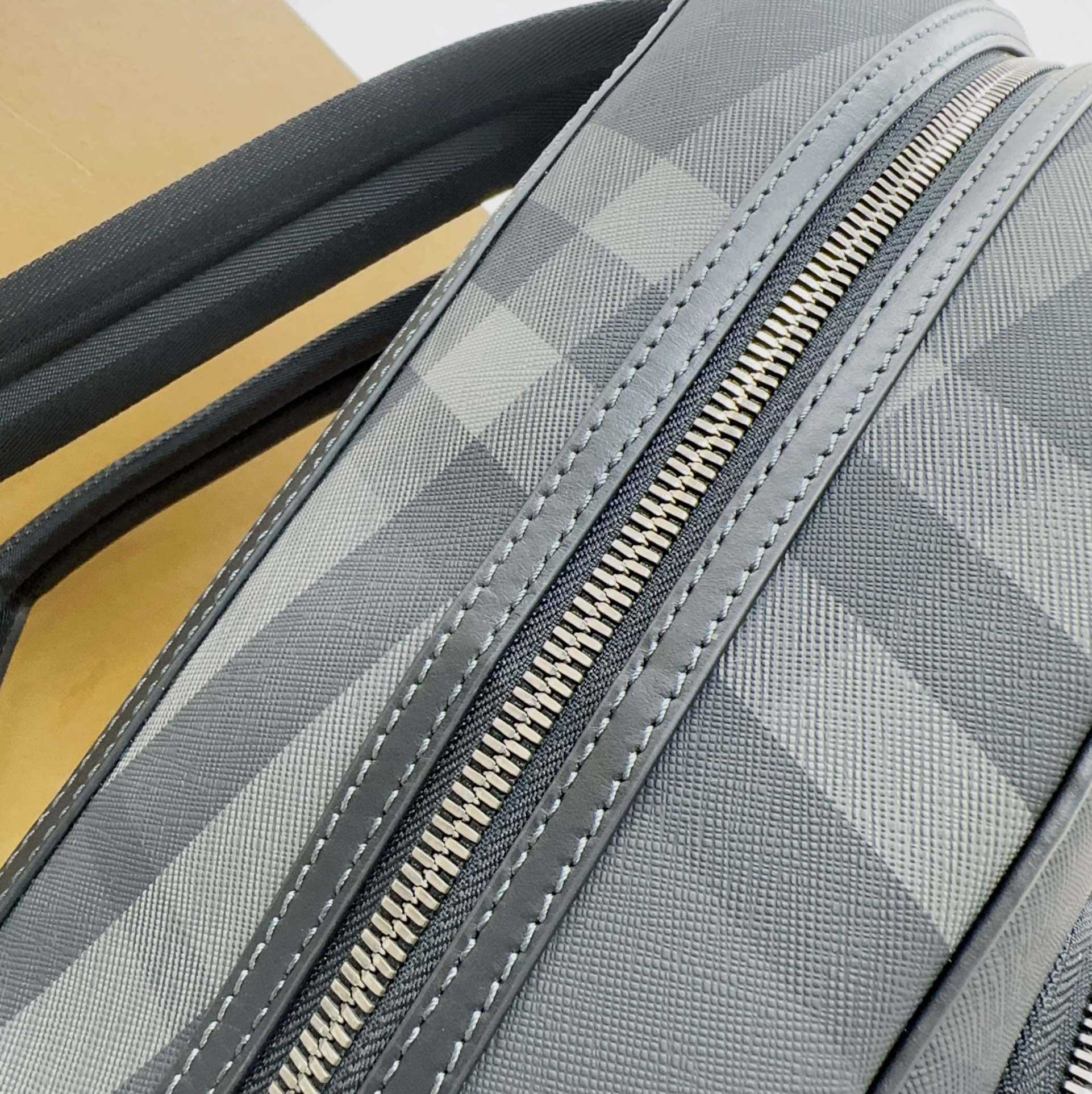 Burberry Rocco Backpack   - EUR FASHION