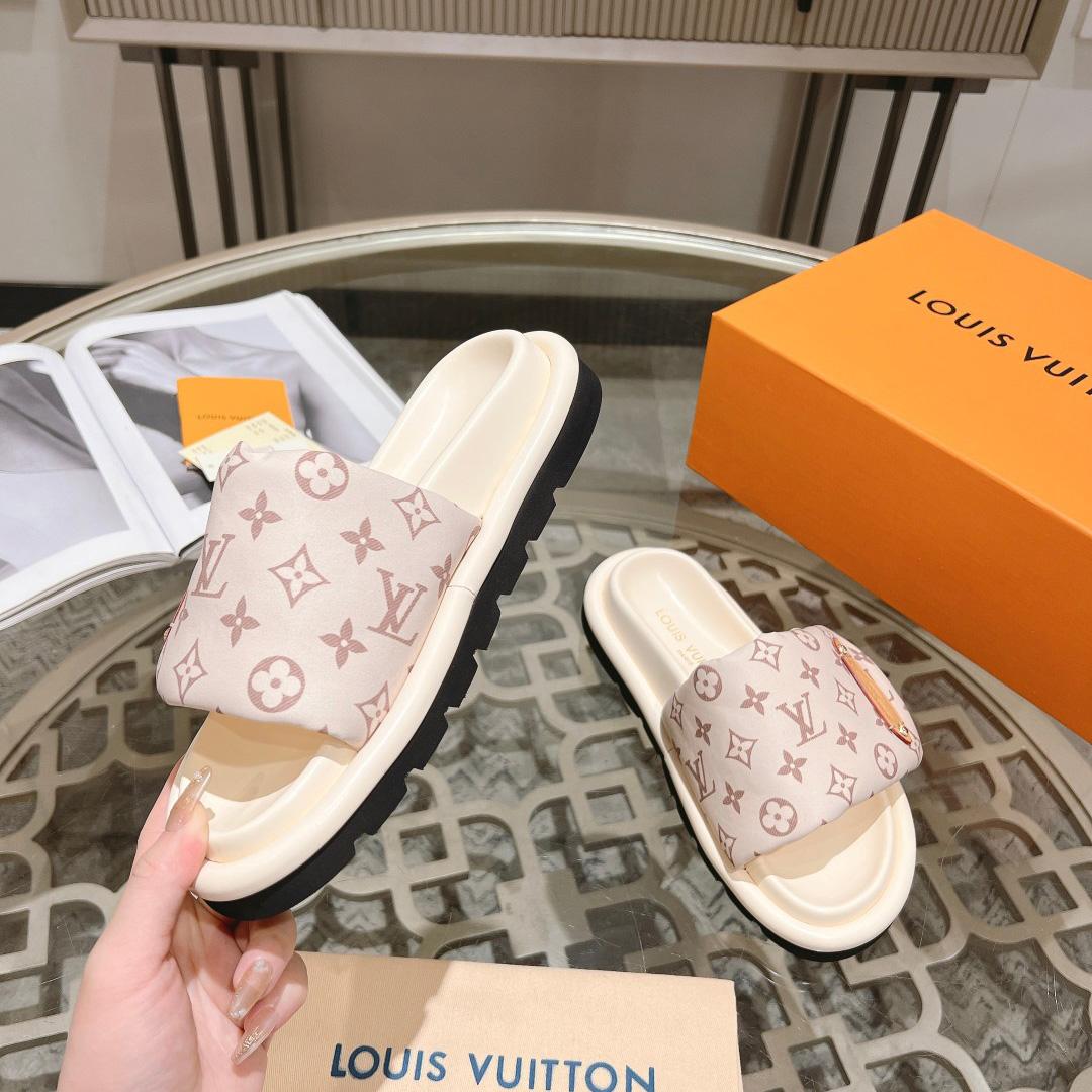 Louis Vuitton Pool Pillow Flat Comfort Mule     1ACJZE - EUR FASHION