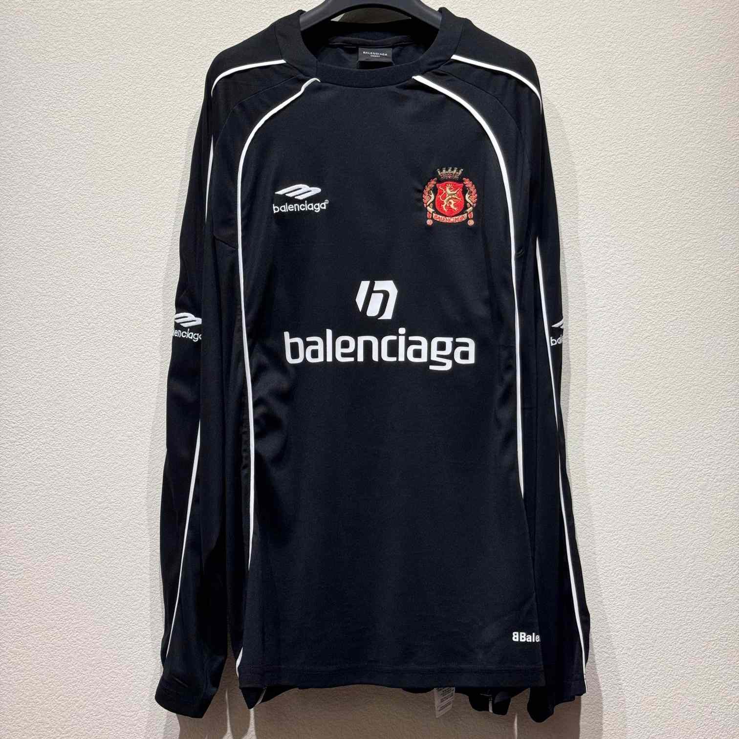 Balenciaga Soccer Long Sleeve T-Shirt Oversized In Black - EUR FASHION