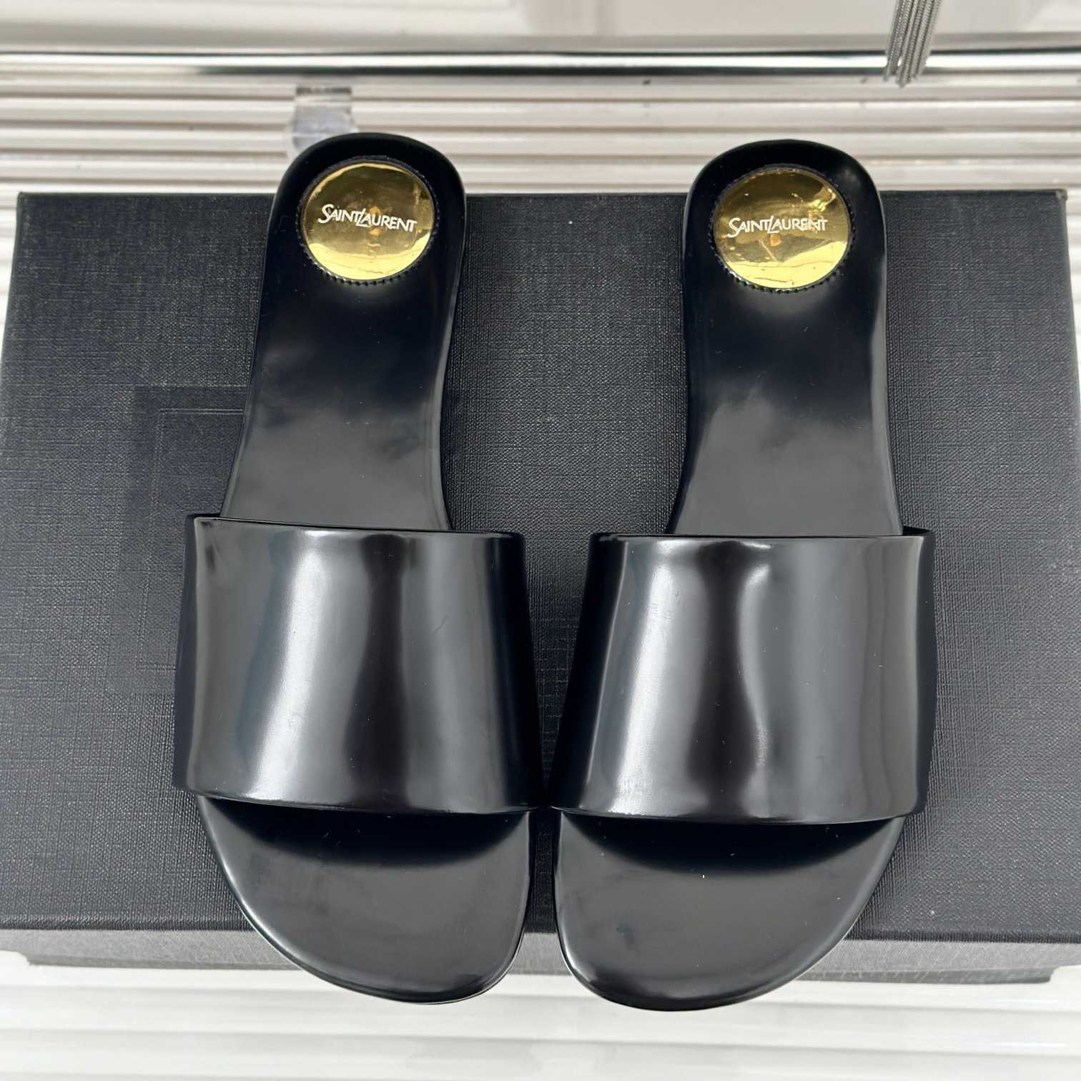 Saint Laurent Carlyle Slides In Glazed Leather - EUR FASHION