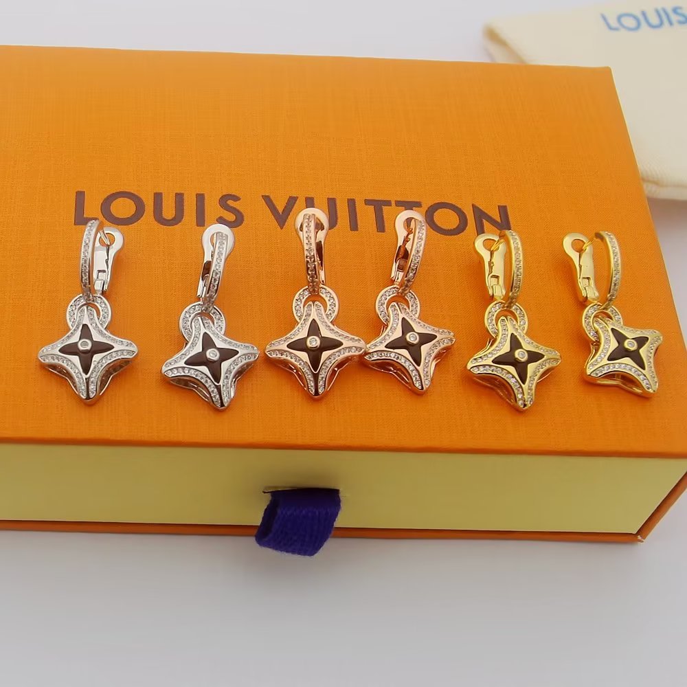 Louis Vuitton Ever Blossom Earrings - EUR FASHION