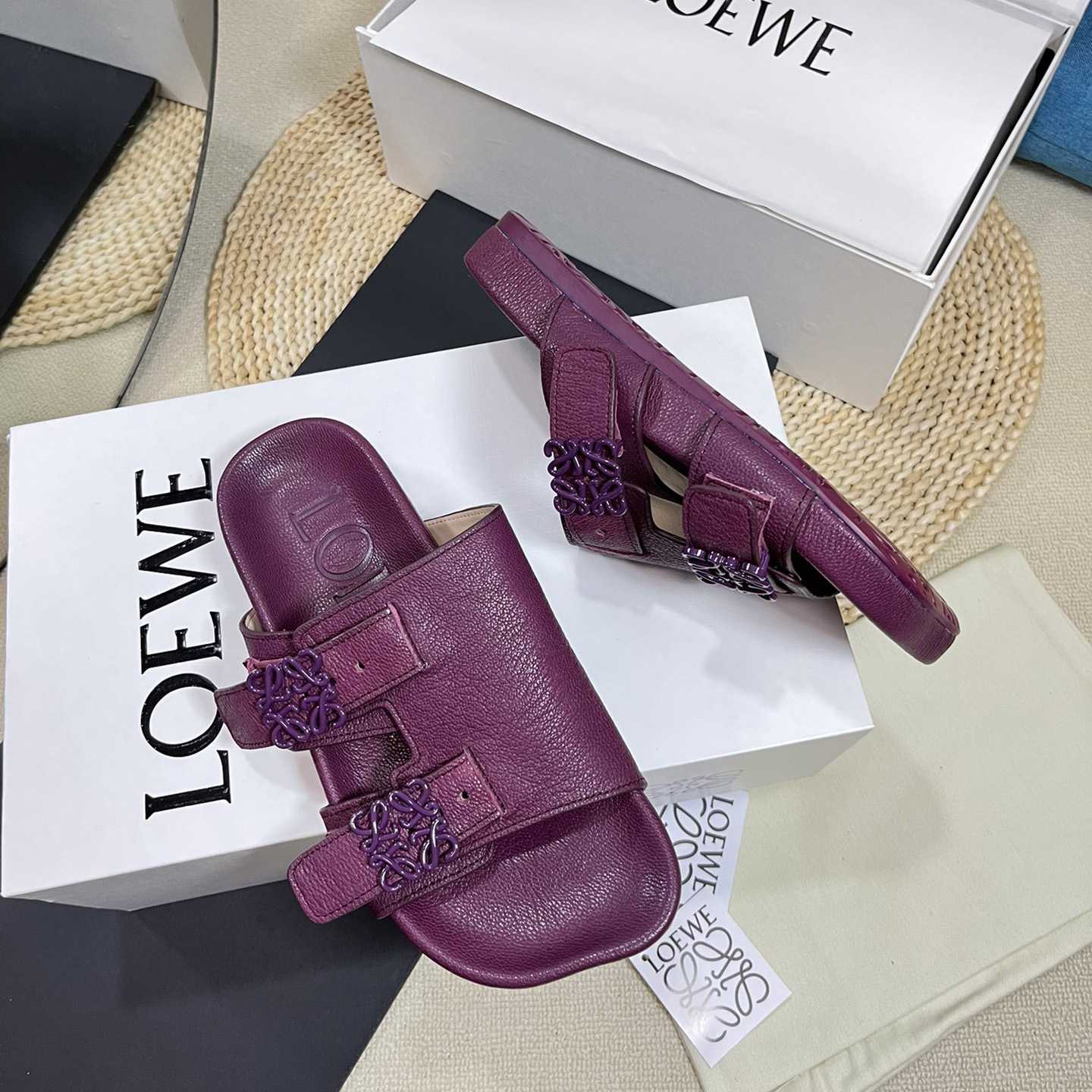 Loewe Ease slide In Goatskin - EUR FASHION