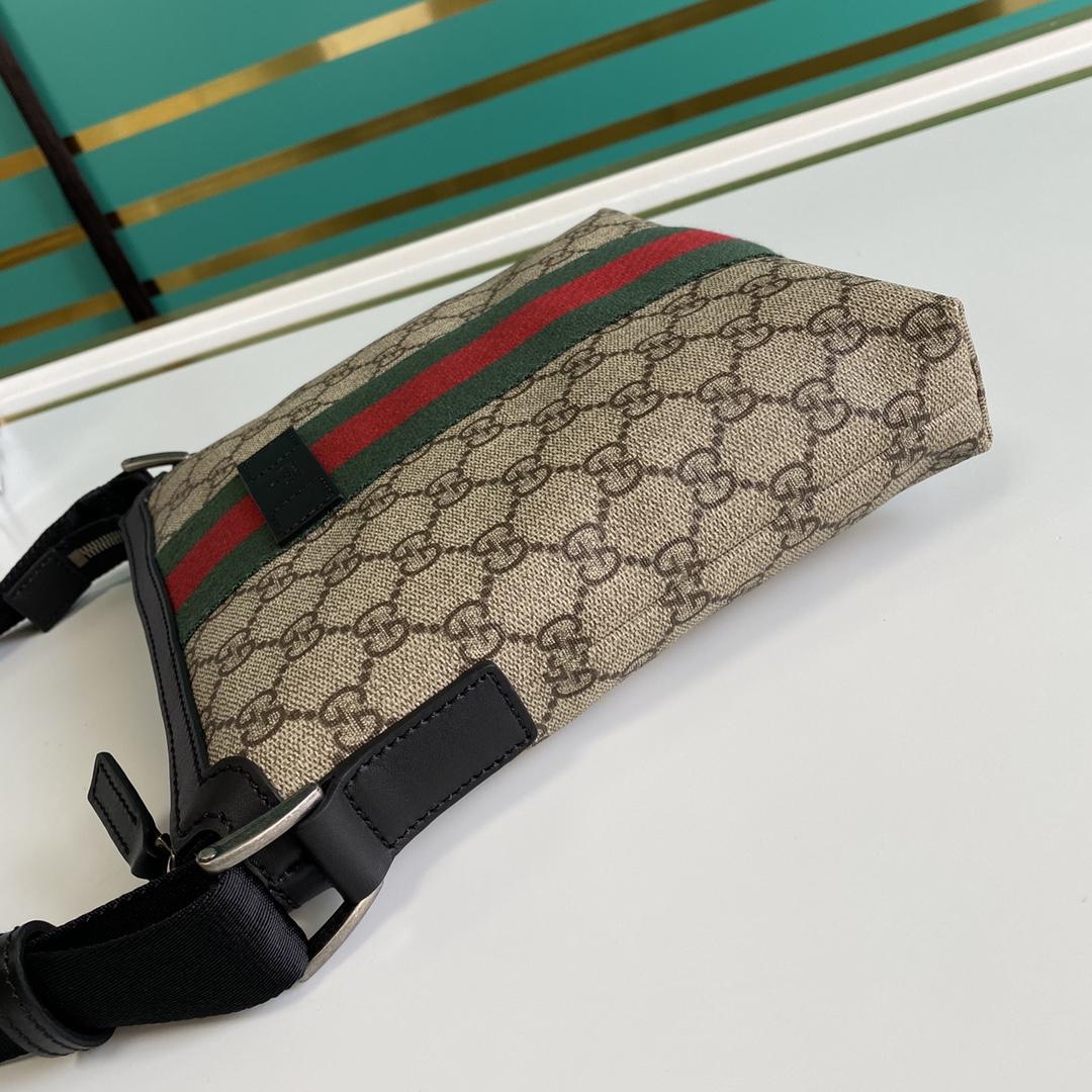 Gucci Web GG Supreme Flat Messenger  - EUR FASHION