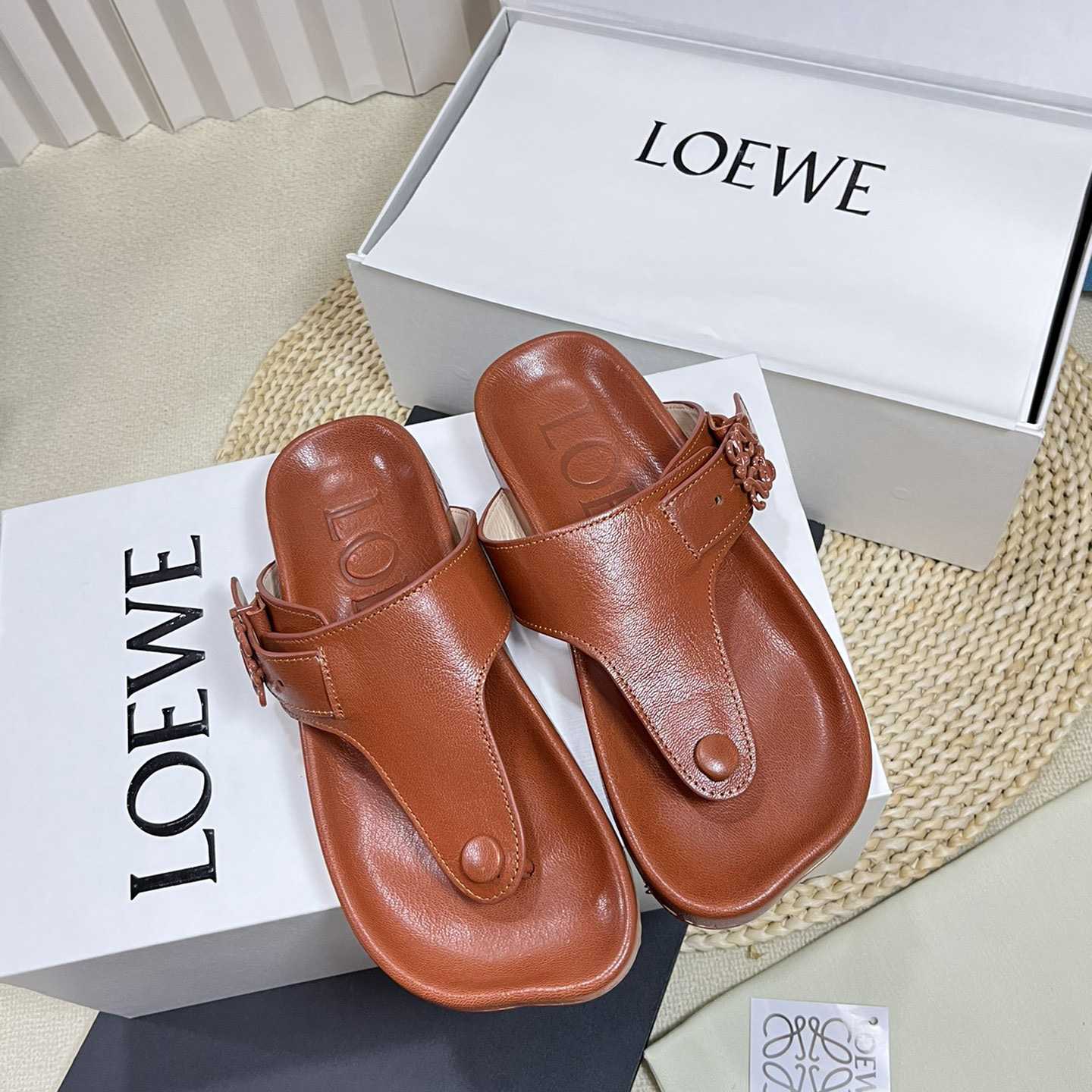 Loewe Anagram Ease Sandal In Kidskin - EUR FASHION