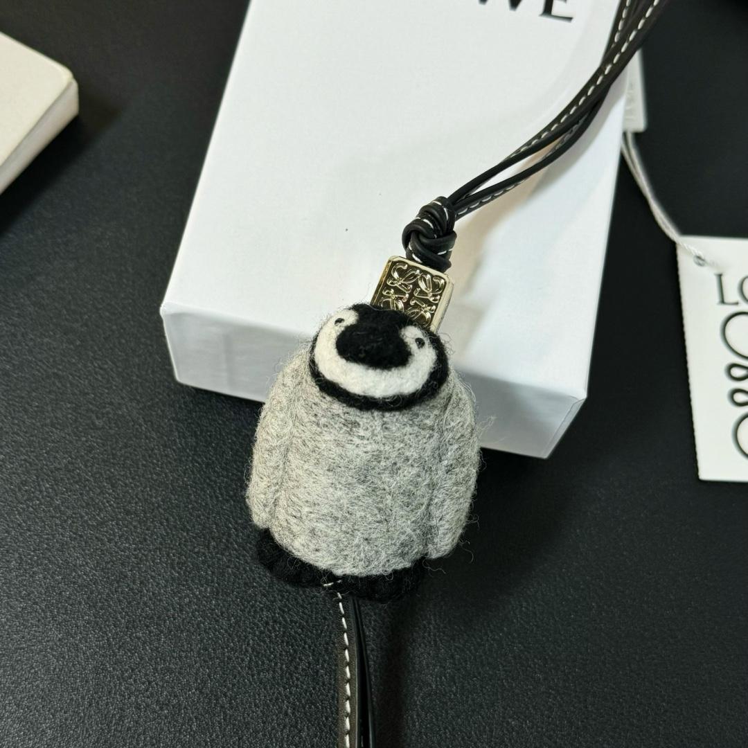 Loewe Baby Penguin Charm In Felt And Calfskin - EUR FASHION