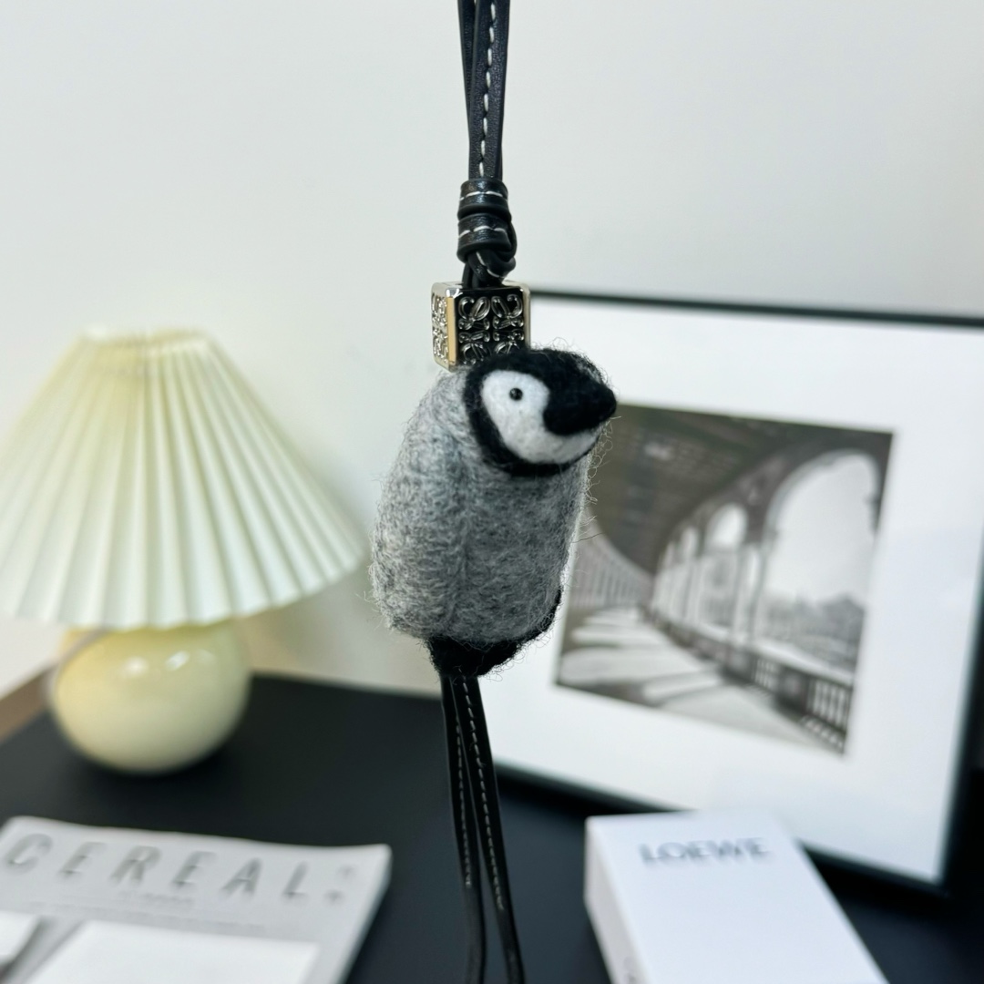 Loewe Baby Penguin Charm In Felt And Calfskin - EUR FASHION