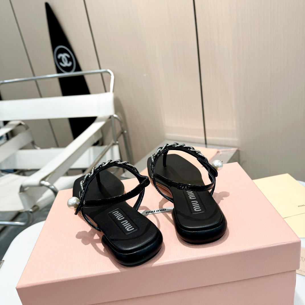 Miu Miu Patent Leather Thong Sandals - EUR FASHION