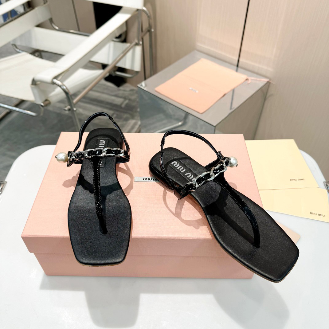 Miu Miu Patent Leather Thong Sandals - EUR FASHION