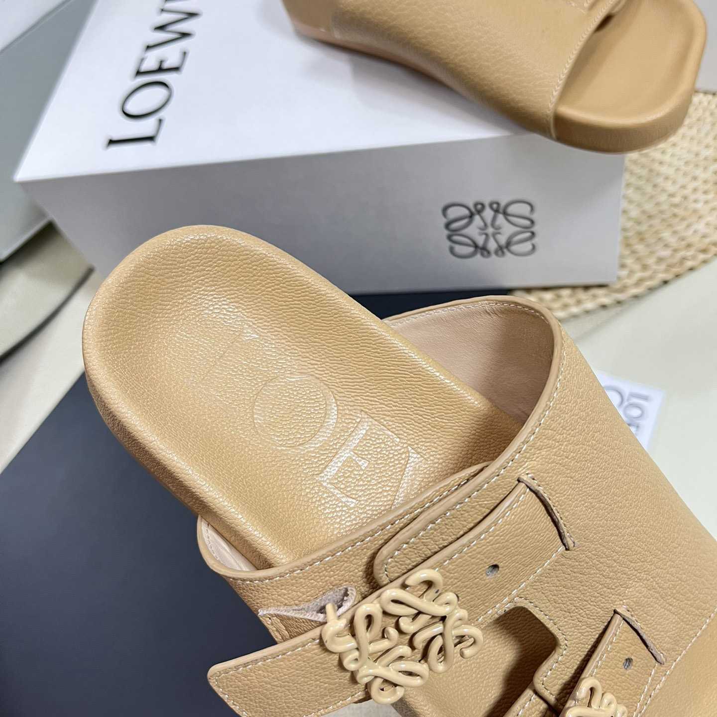 Loewe Ease slide In Goatskin - EUR FASHION