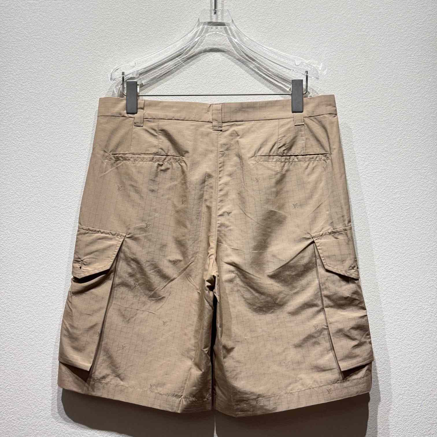 Louis Vuitton Ripstop Cargo Short    1ABJIG - EUR FASHION