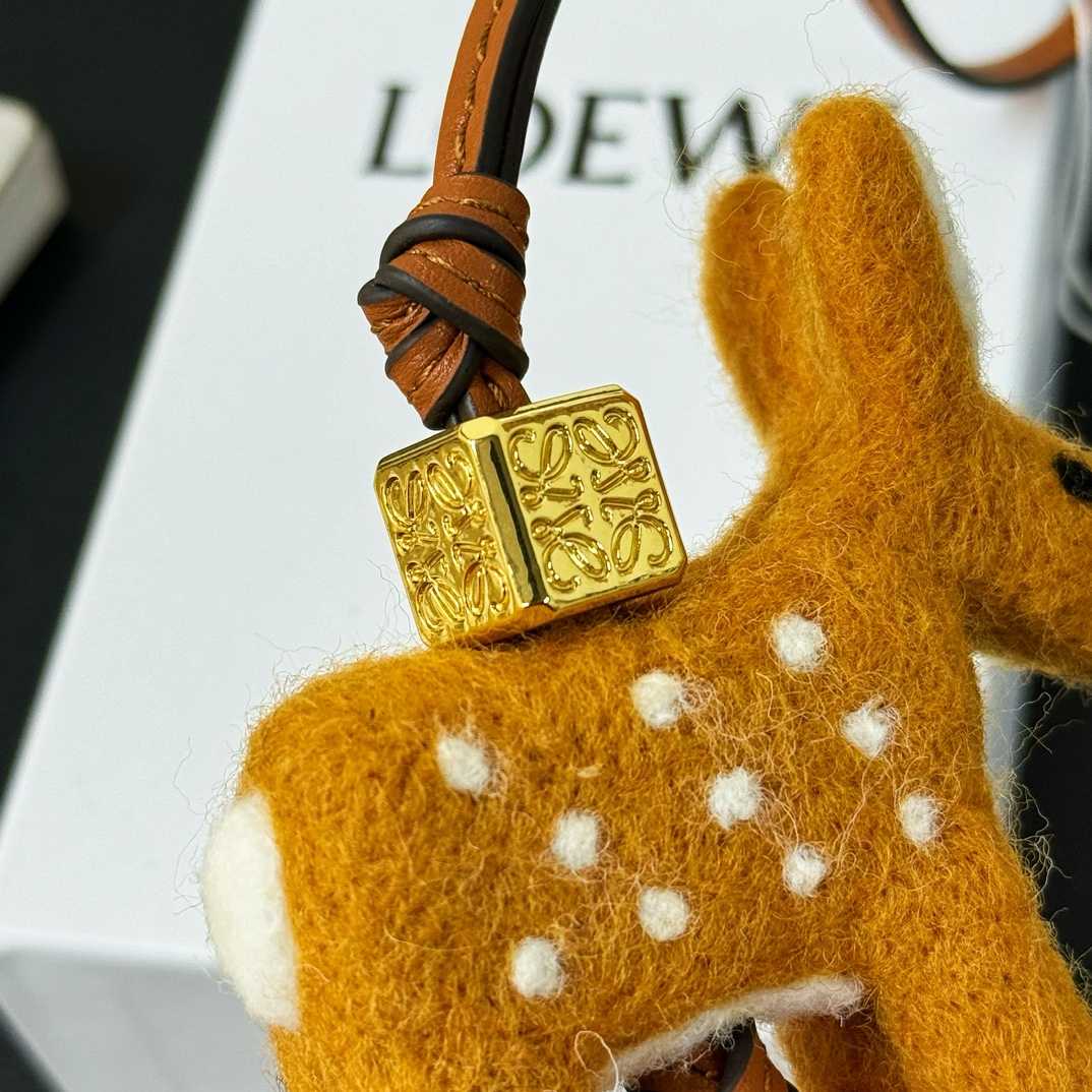 Loewe Deer Charm In Felt And Calfskin - EUR FASHION