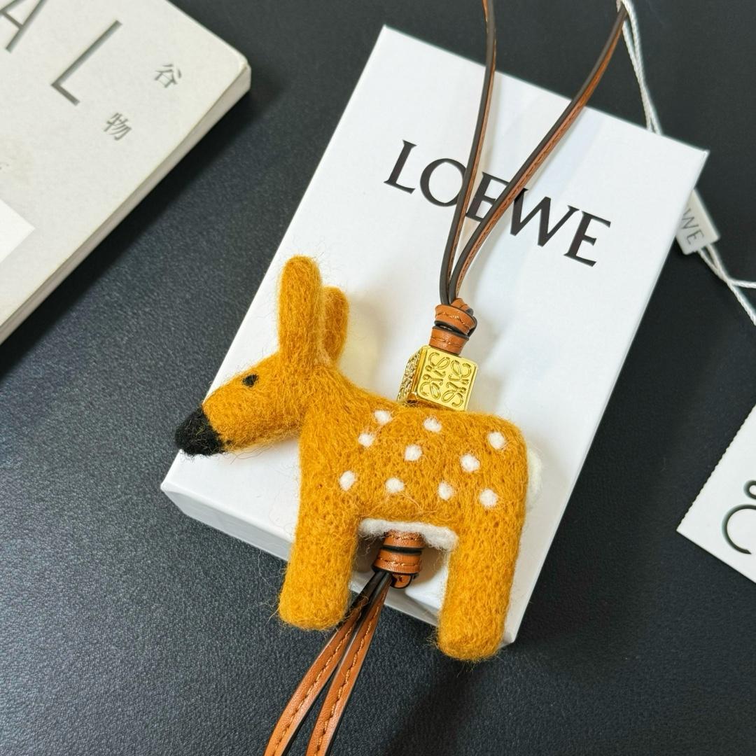 Loewe Deer Charm In Felt And Calfskin - EUR FASHION