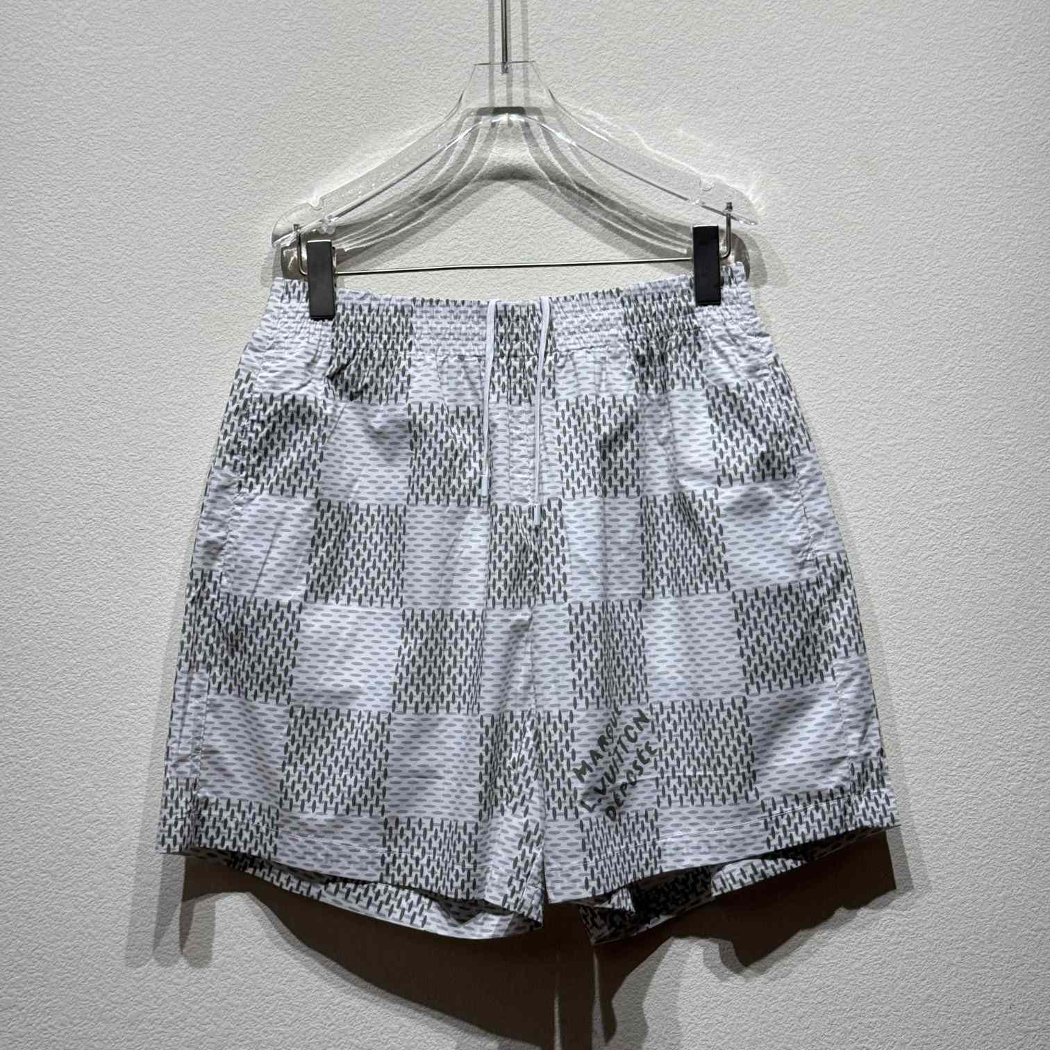 Louis Vuitton Damier Silk Shorts - EUR FASHION