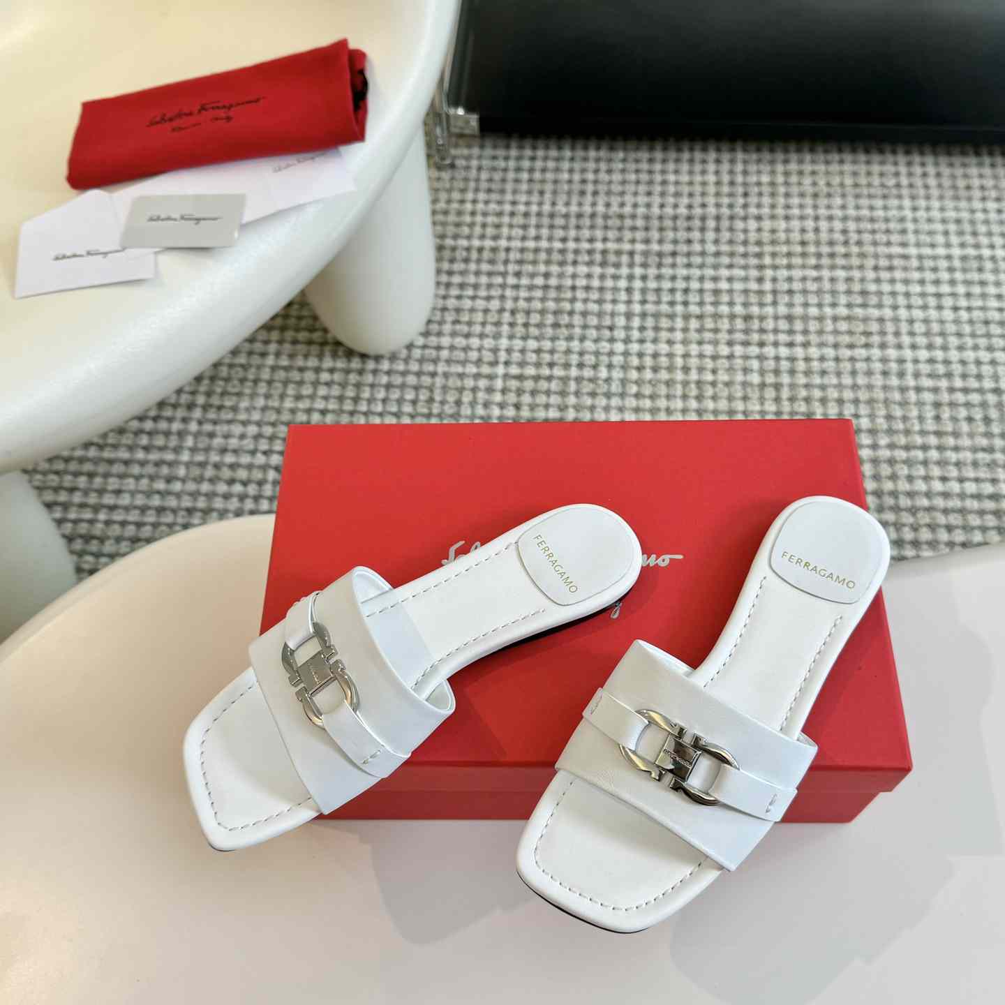 Ferragamo Women's White Flat Slide With Gancini Ornament - EUR FASHION