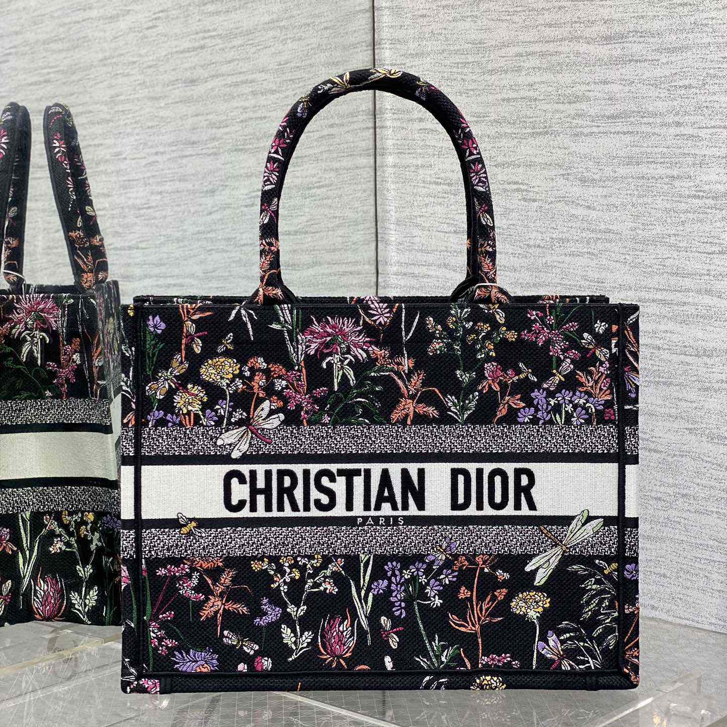 Dior Medium Dior Book Tote - EUR FASHION