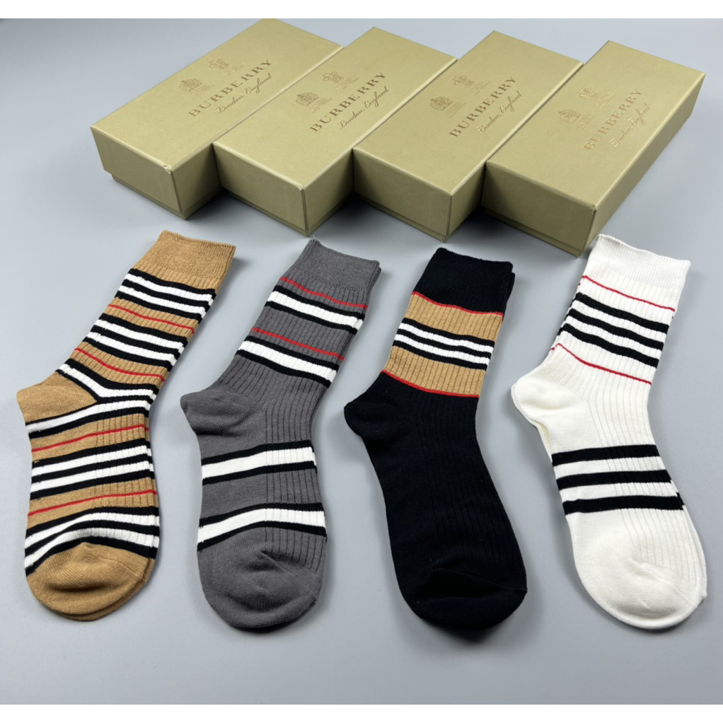 Burberry Socks/Box - EUR FASHION