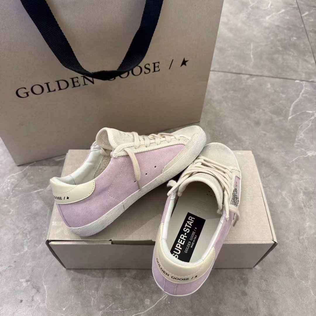 Golden Goose Sneakers - EUR FASHION