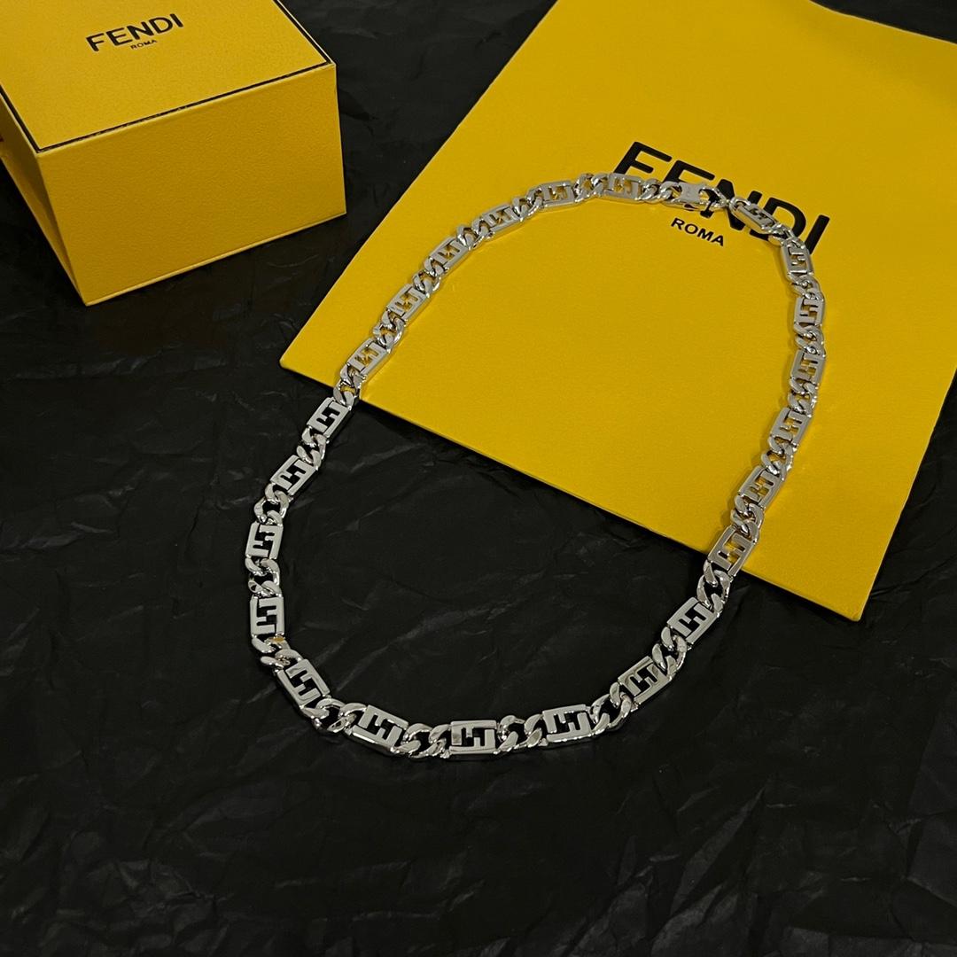 Fendi O’Lock Necklace - EUR FASHION