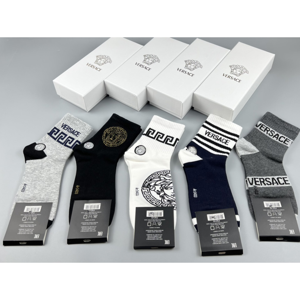 Versace Socks/Box - EUR FASHION