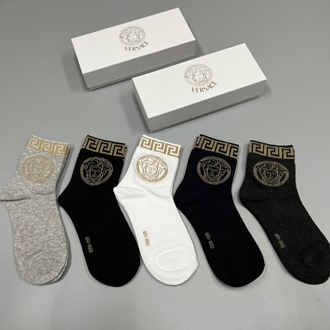 Versace Socks/Box - EUR FASHION