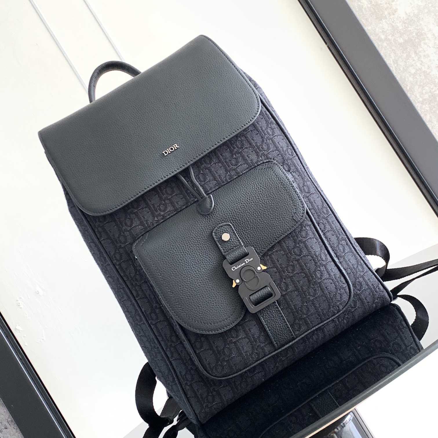 Dior Saddle Backpack  - EUR FASHION