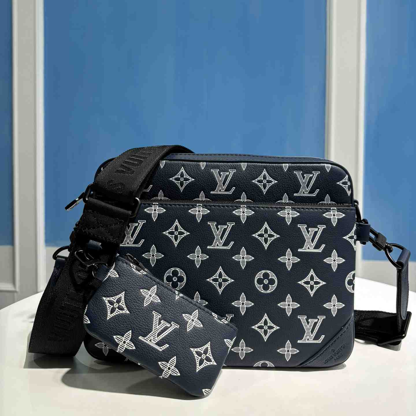 Louis Vuitton Trio Messenger  M24753 - EUR FASHION