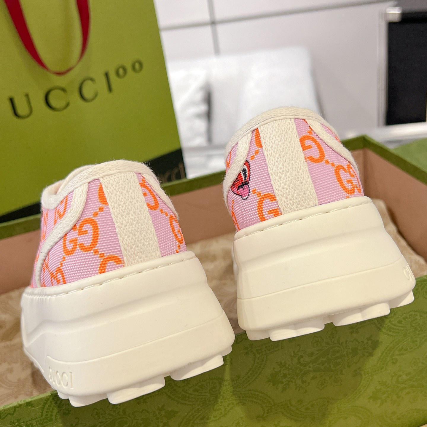 Gucci Women's GG Sneaker - EUR FASHION