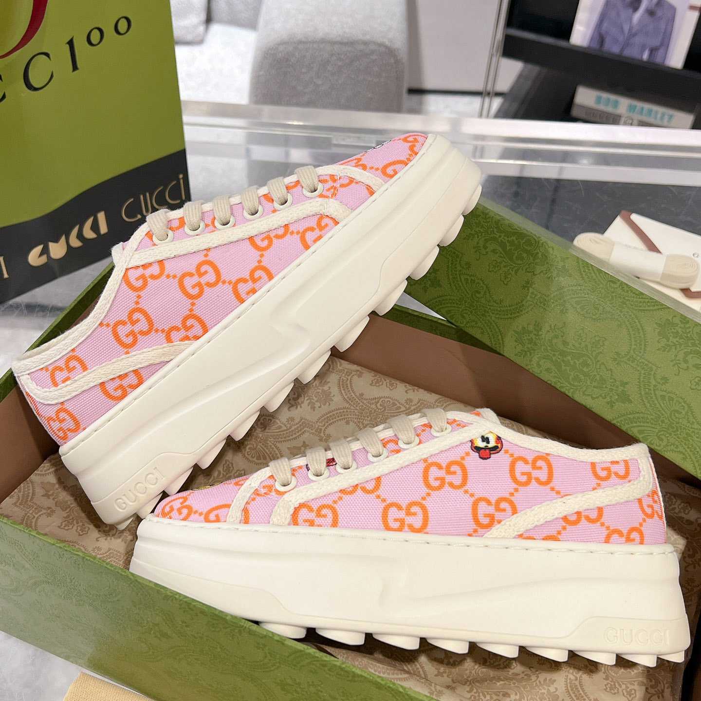 Gucci Women's GG Sneaker - EUR FASHION