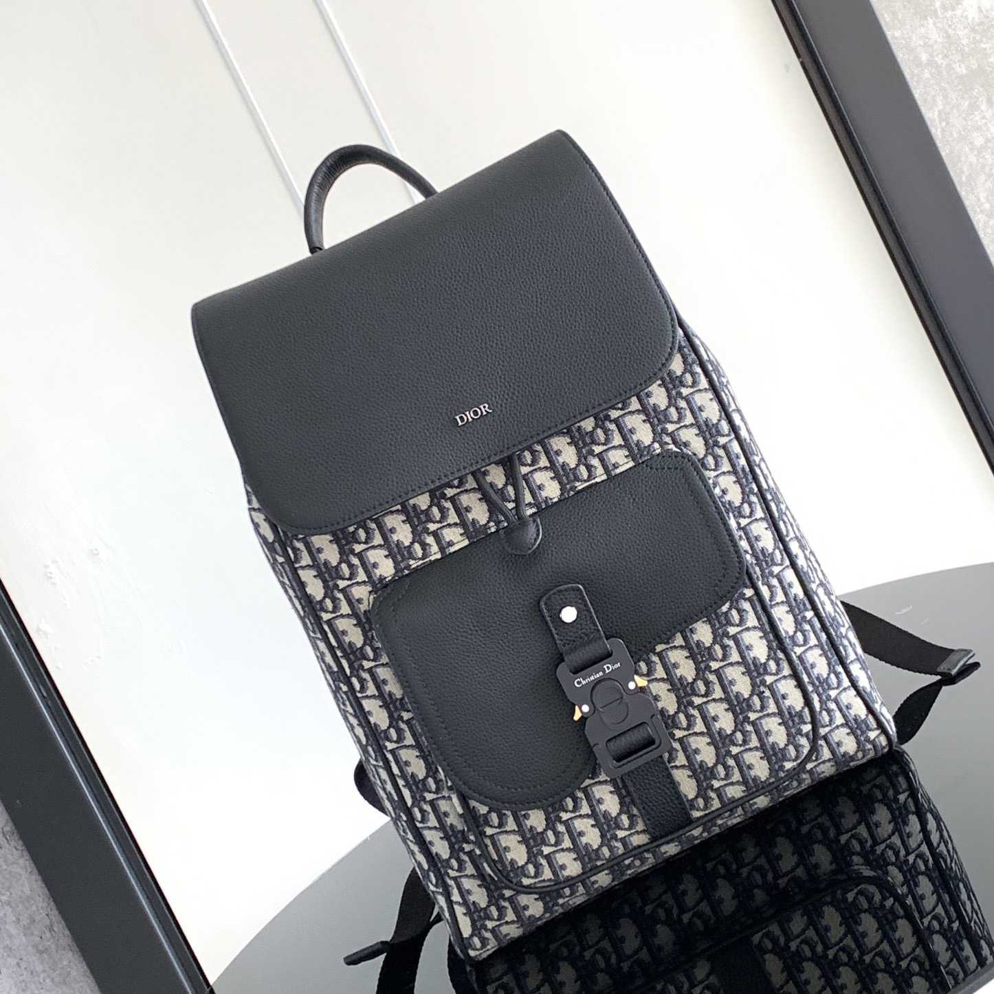 Dior Saddle Backpack  - EUR FASHION