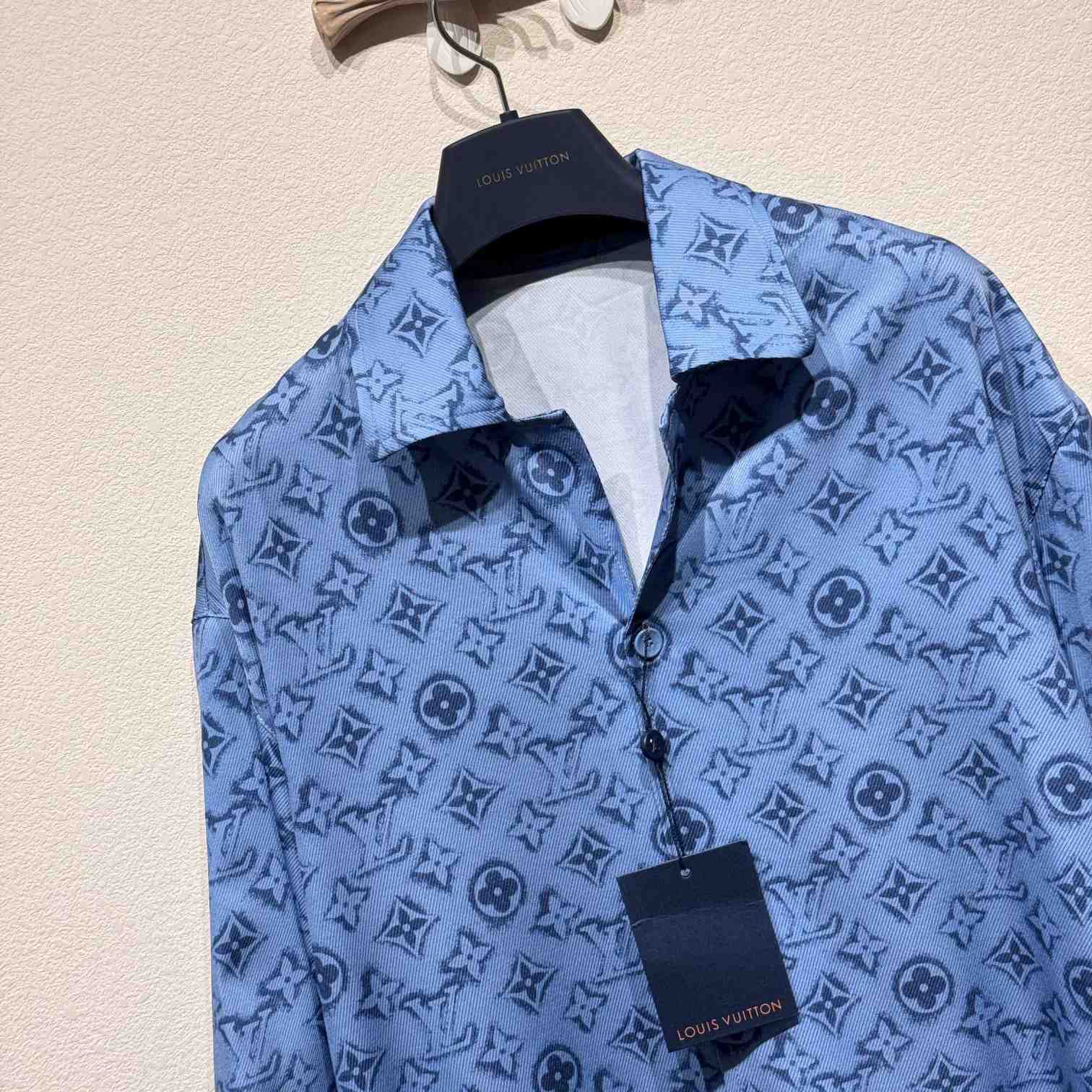 Louis Vuitton Monogram Short-Sleeved Chambray Shirt   - EUR FASHION