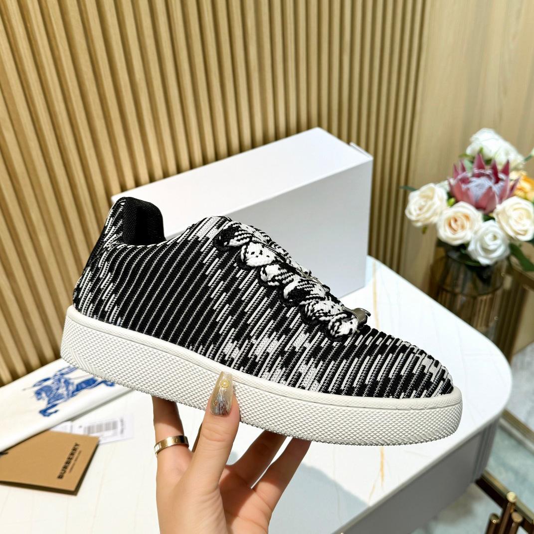 Burberry Check Knit Box Sneakers - EUR FASHION