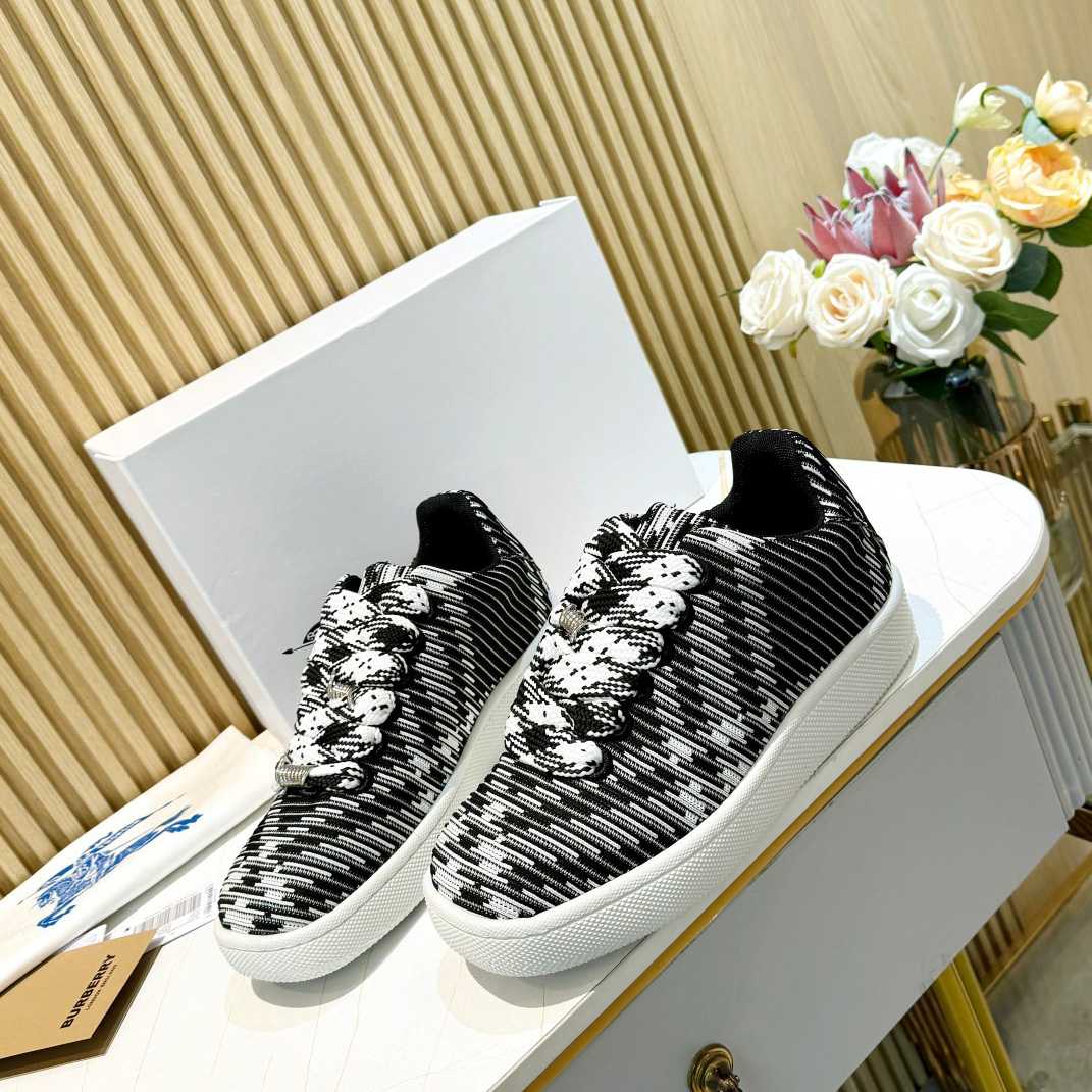 Burberry Check Knit Box Sneakers - EUR FASHION