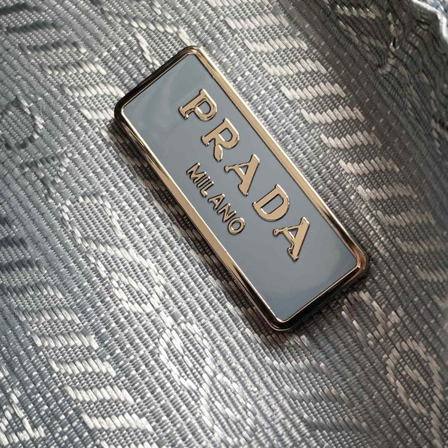 Prada Shoulder Bag  (22-12-6cm) - EUR FASHION