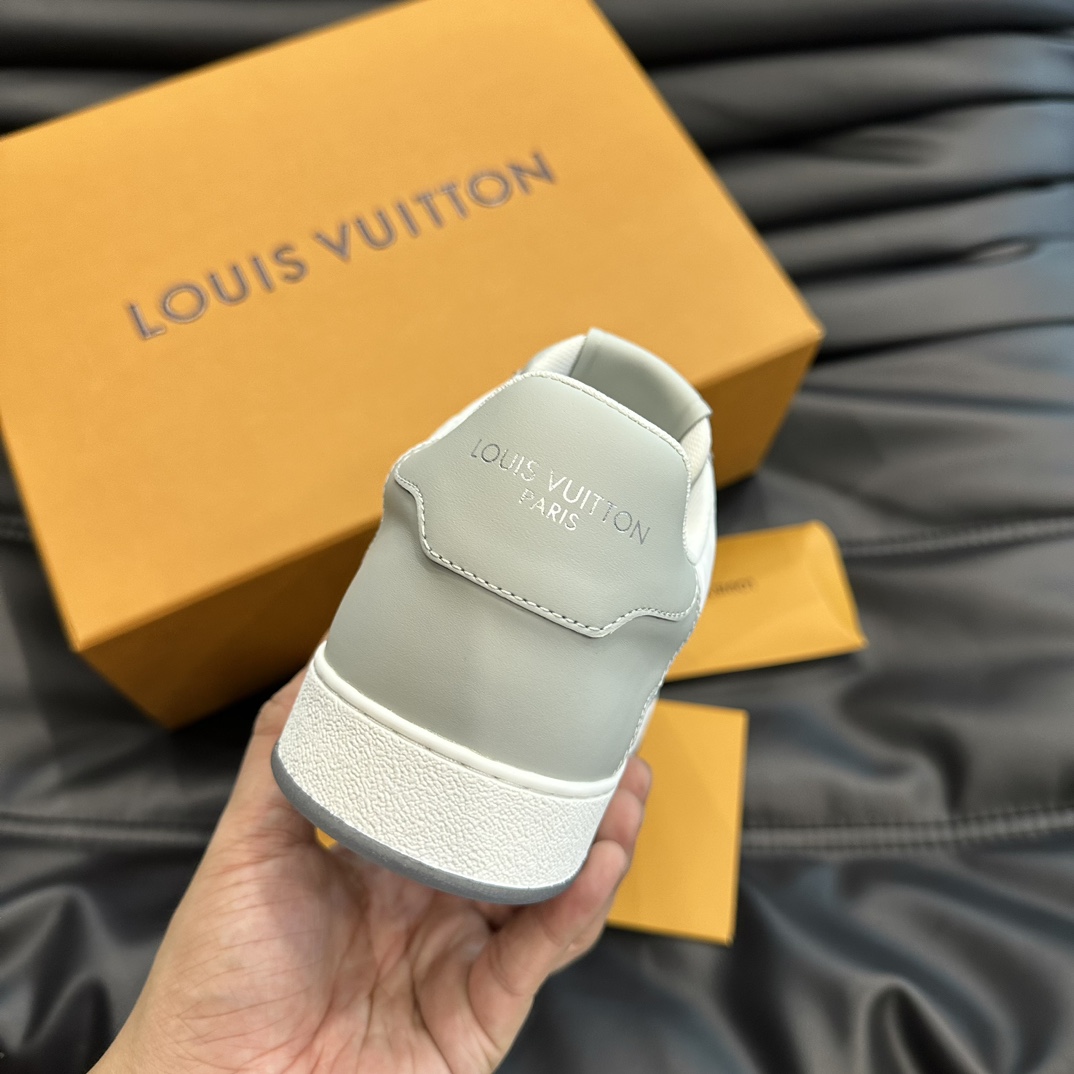 Louis Vuitton Rivoli Sneaker  1ACVHU - EUR FASHION