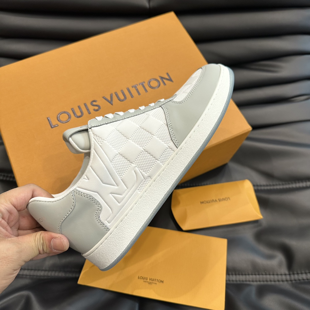 Louis Vuitton Rivoli Sneaker  1ACVHU - EUR FASHION