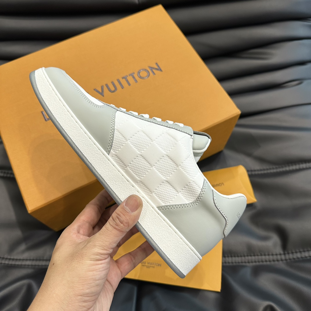 Louis Vuitton Rivoli Sneaker  1ACVHU - EUR FASHION