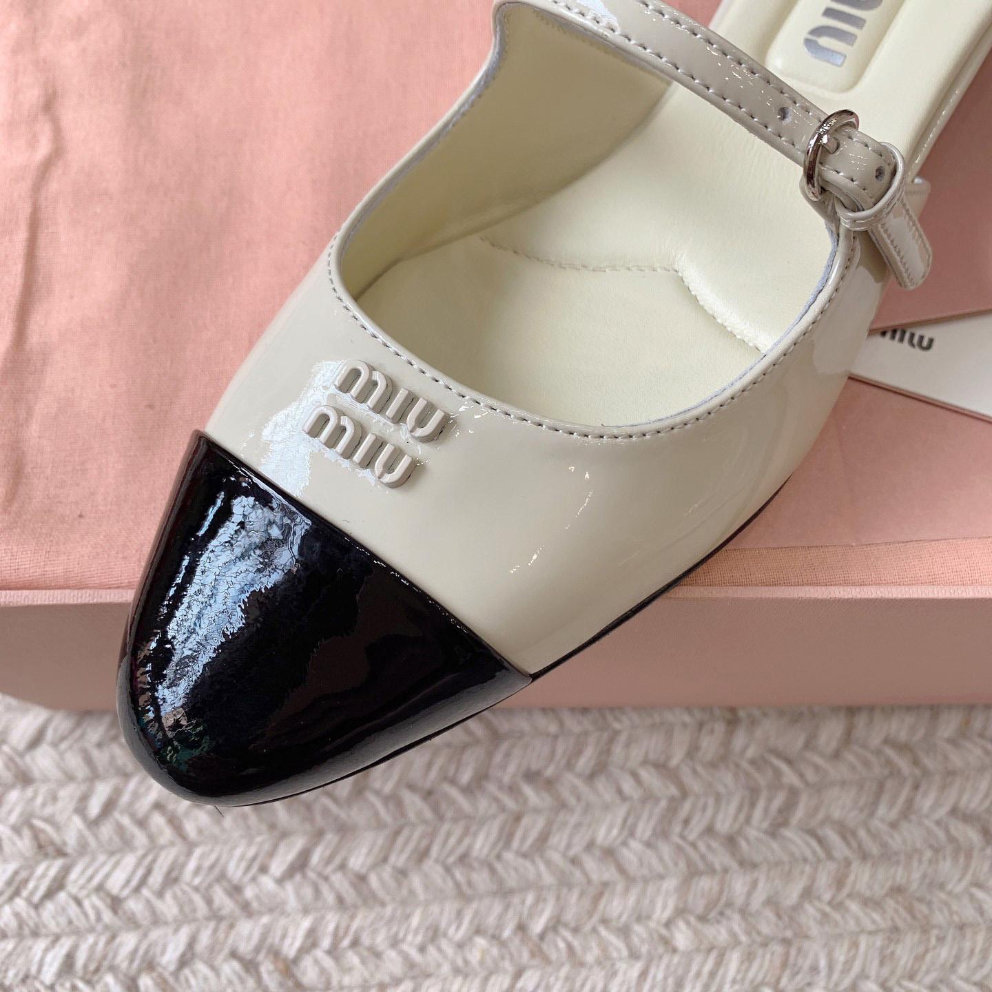 Miu Miu Two-tone Patent Leather Mules - EUR FASHION