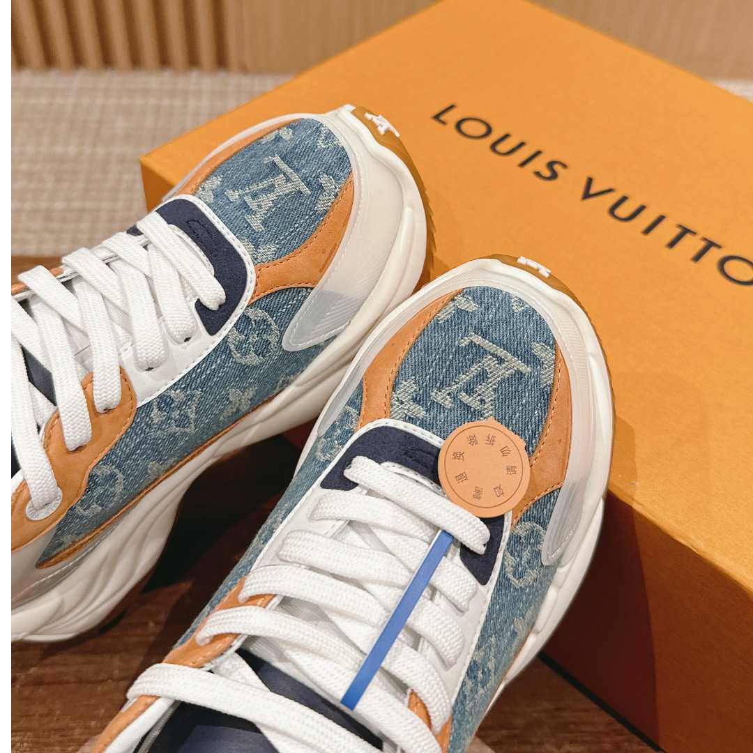 Louis Vuitton Run 55 Sneaker        1ACHTV       - EUR FASHION