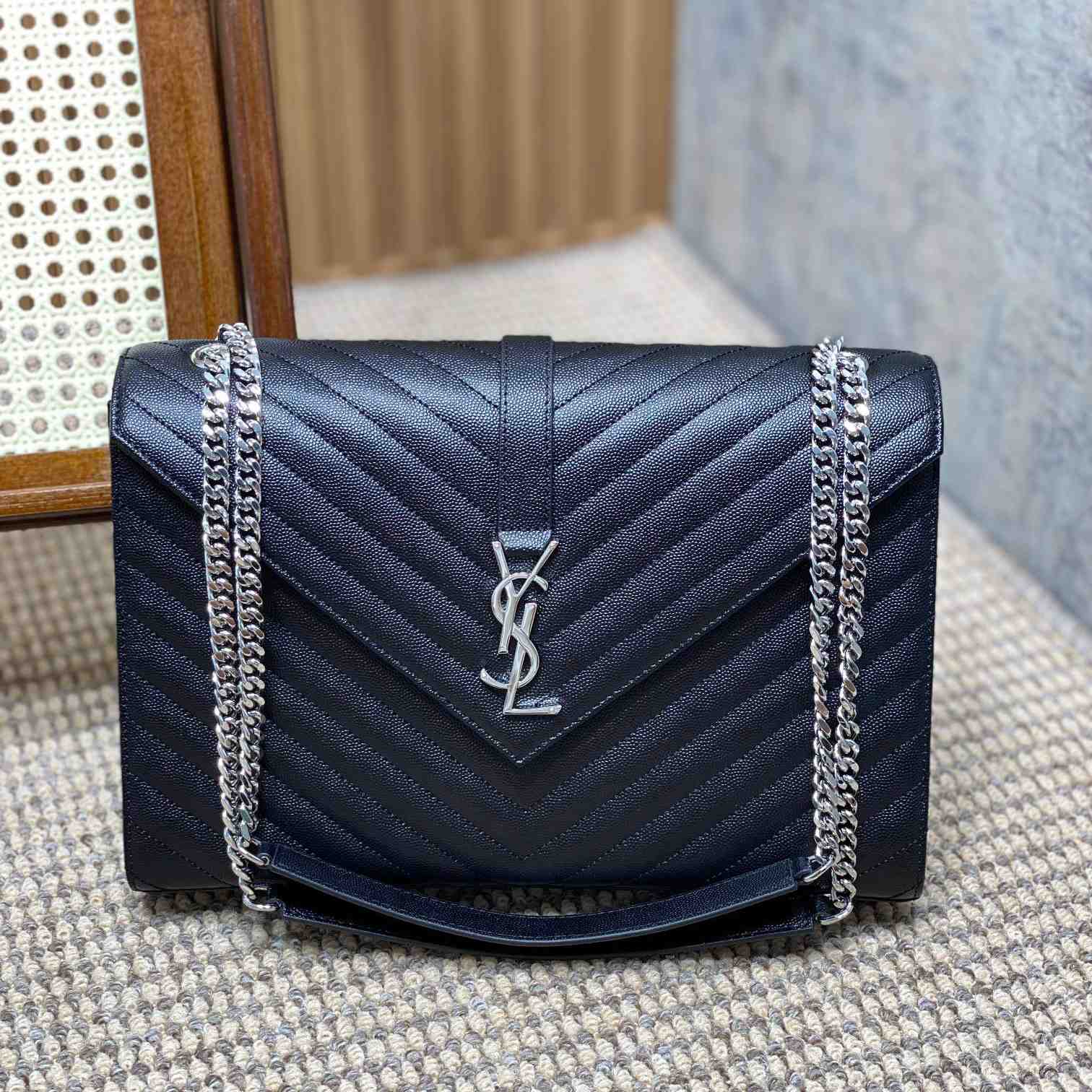 Saint Laurent Leather Shoulder Bag (31x21x7cm) - EUR FASHION