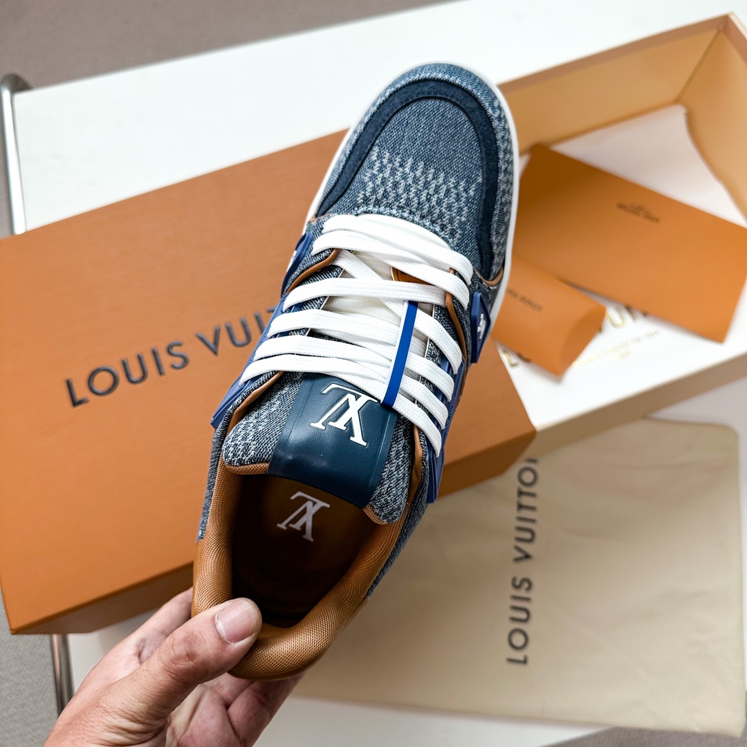 Louis Vuitton LV Trainer Sneaker  1AD6DK - EUR FASHION