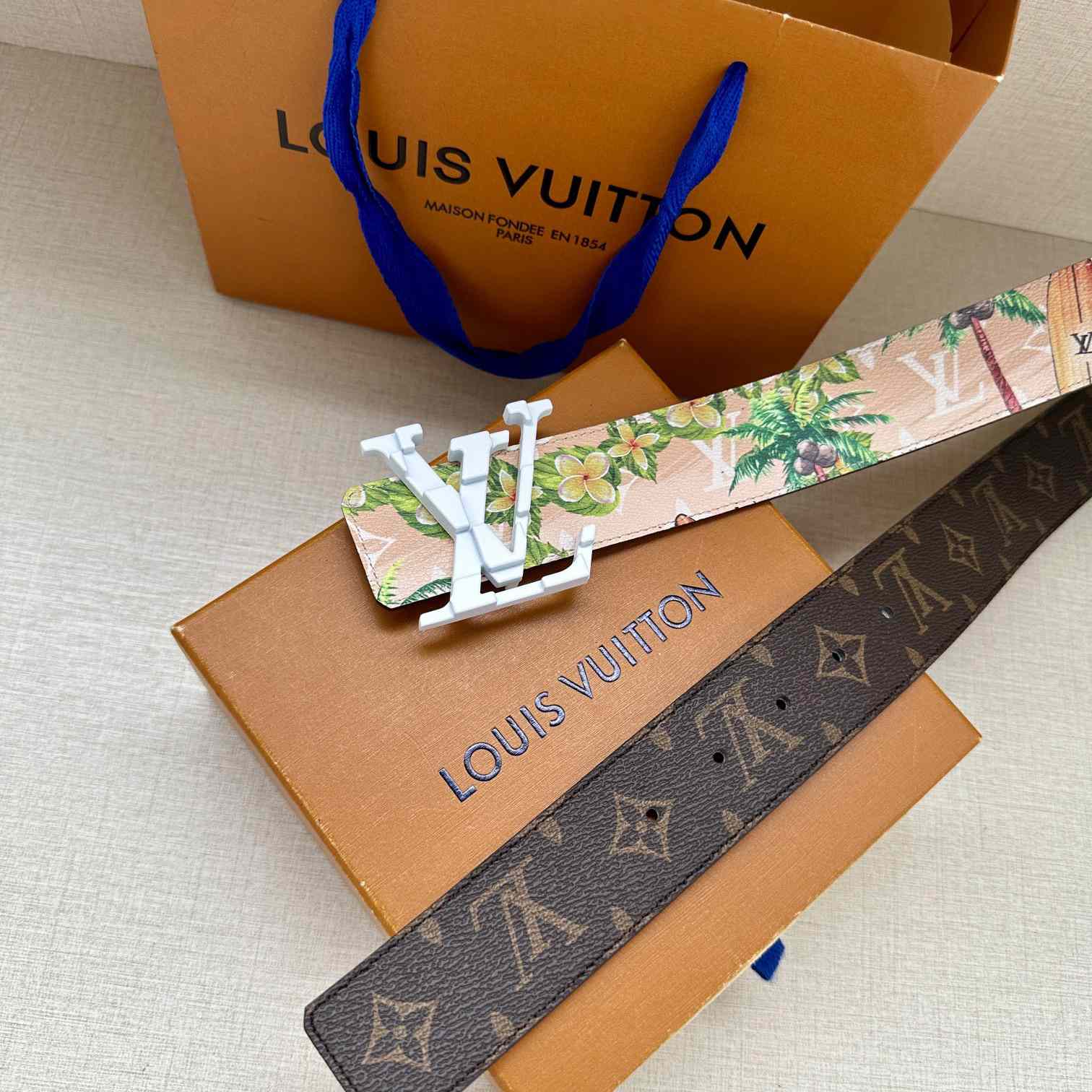 Louis Vuitton LV Tag 40mm Reversible Belt - EUR FASHION