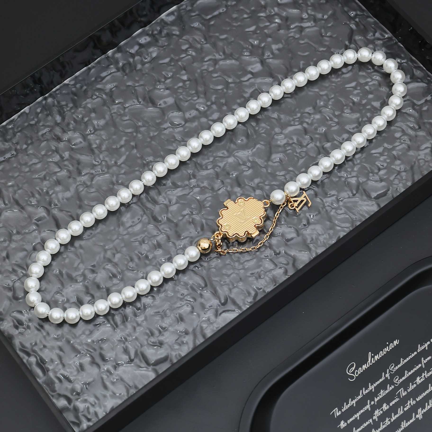 Louis Vuitton LV Dynasty Necklace   M01747 - EUR FASHION