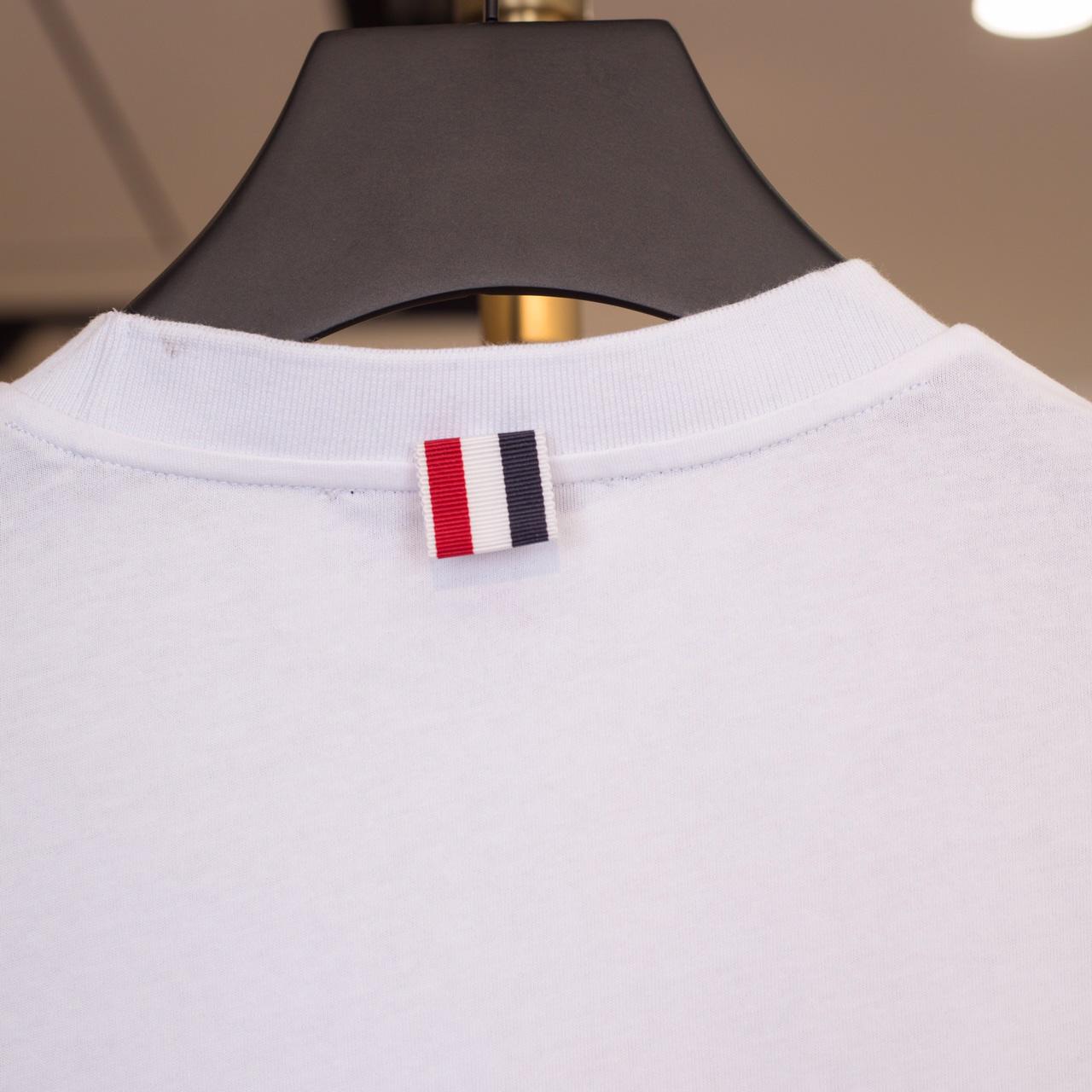 Thom Browne RWB Stripe T-Shirt   2107 - EUR FASHION