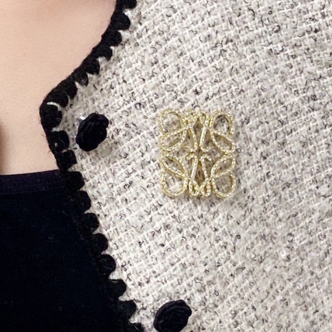 Loewe Anagram Brooch - EUR FASHION