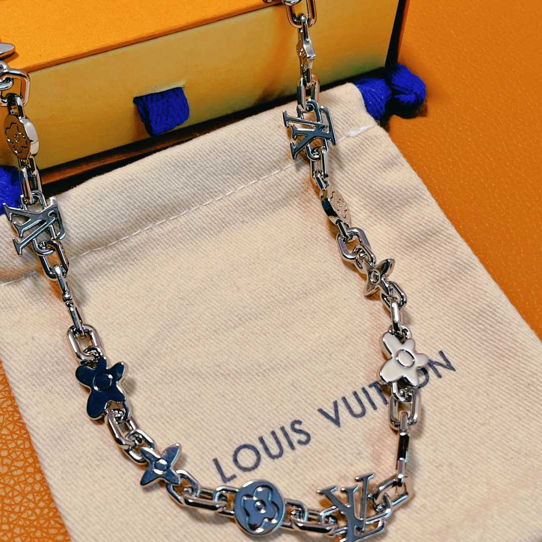 Louis Vuitton Monogram Craggy Necklace  M01880 - EUR FASHION