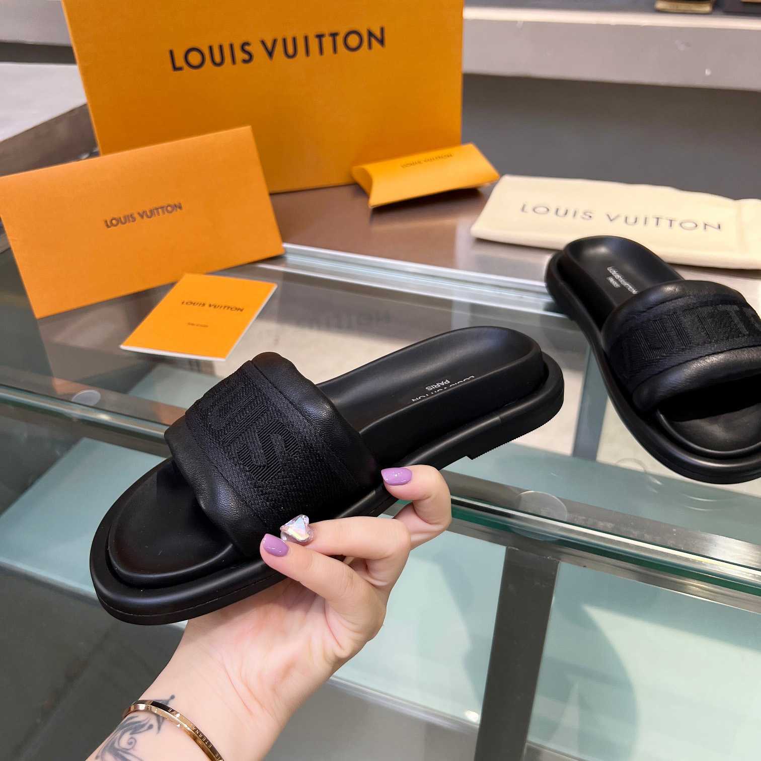 Louis Vuitton LV Bliss Comfort Mule   1ACTJ7 - EUR FASHION